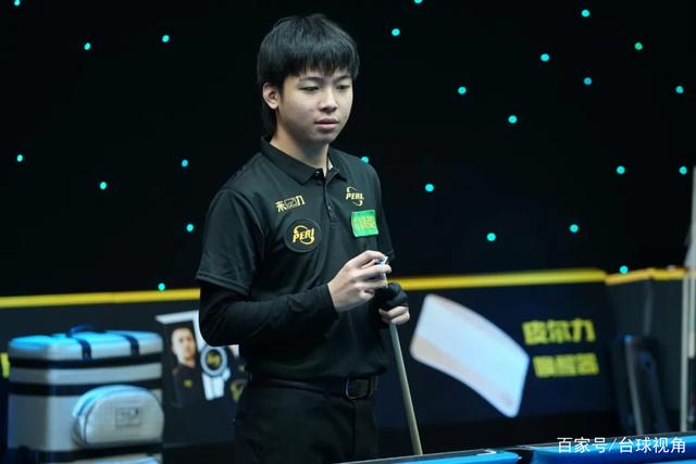 而更令人惊 而更令人惊