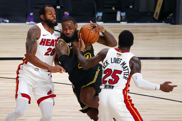 成功跻身 成功跻身