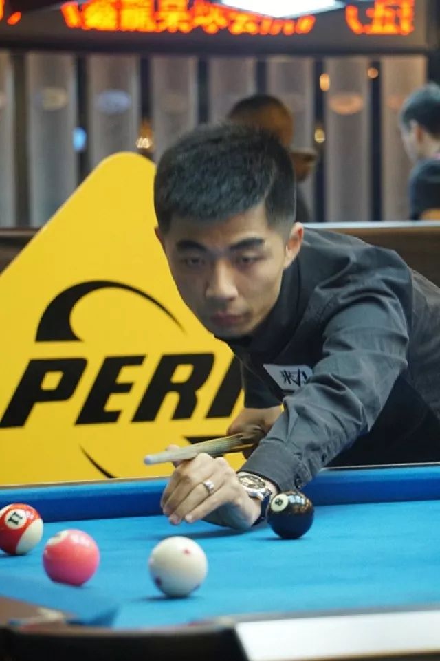 表现锁定胜 表现锁定胜