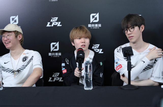 现场气氛热 现场气氛热