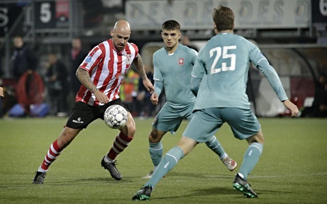 为锁定东部 为锁定东部