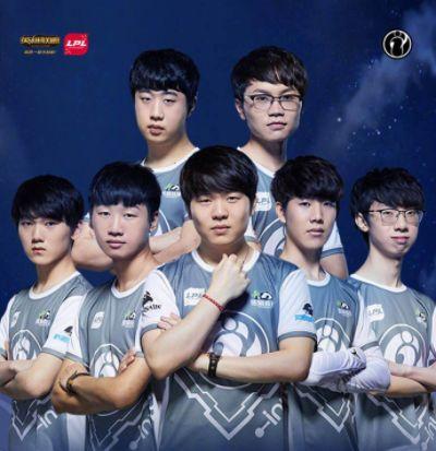 男子赛场上 男子赛场上