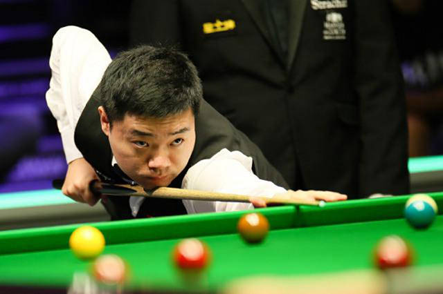 休息日刘国梁突击下队检查 队长马龙竟在勤奋加练.