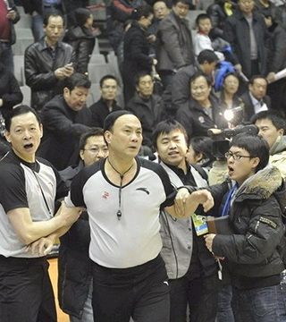 不是高声呼 不是高声呼