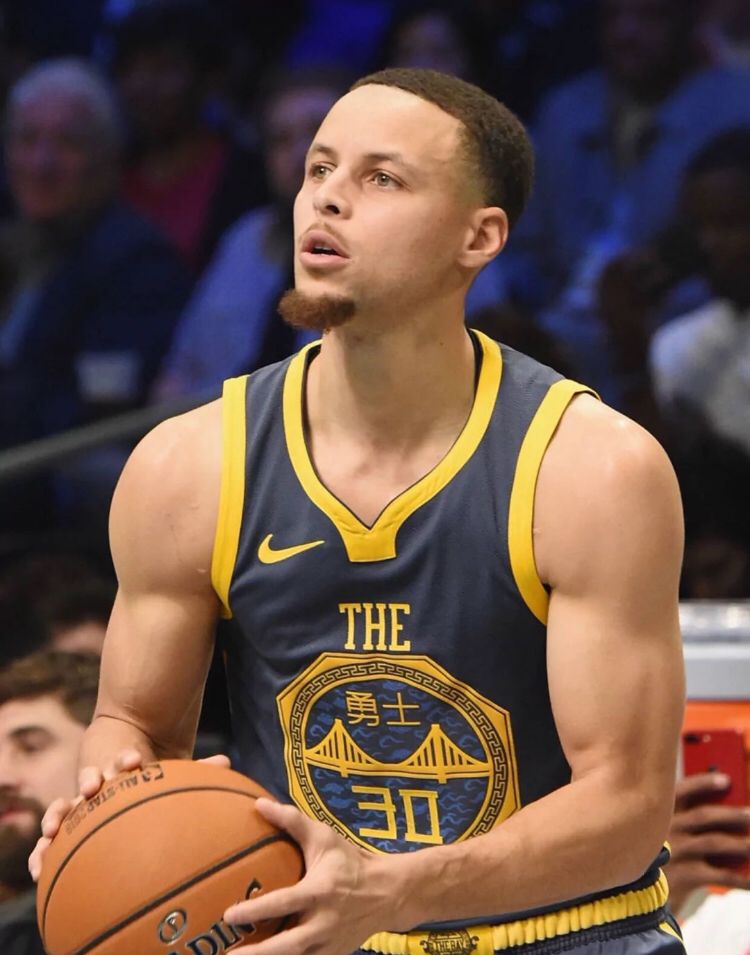 [NBA]库里伤退巴特勒三双 勇士险胜猛龙